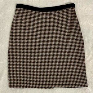 Ann Taylor Houndstooth Knit Skirt